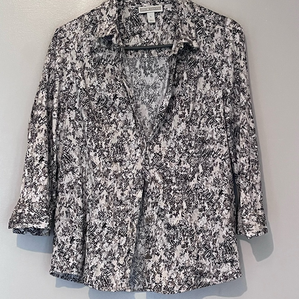 Dana Buchman Animal Print Button-Down Top – Size L 🐆 - Picture 4 of 7
